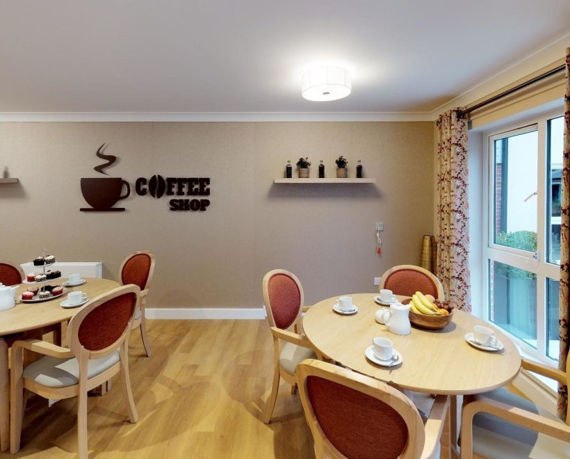 Four-Acres-Care-Home-Dining-Room(2)