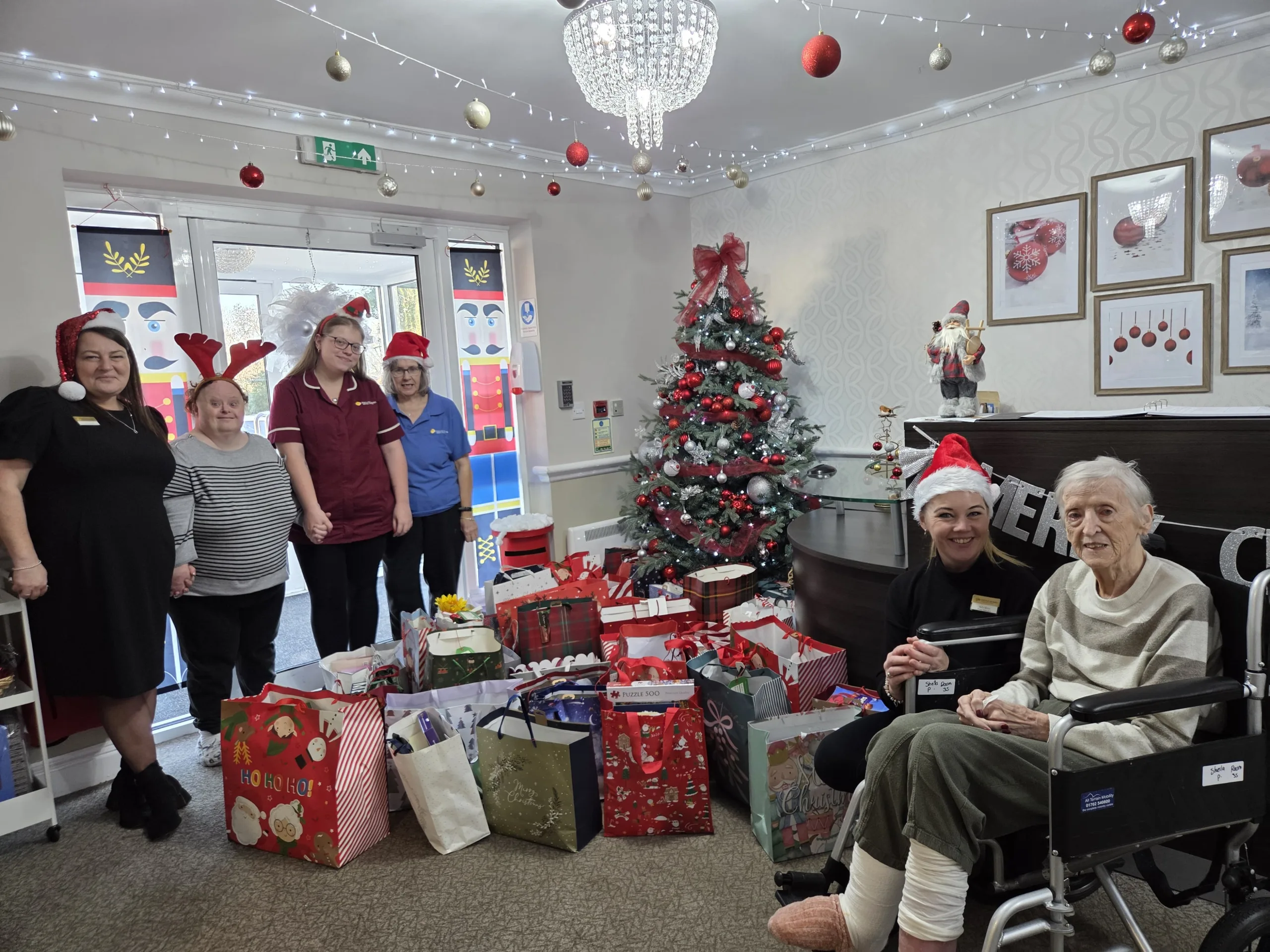 DUNELM 1 Manager Woodbury scaled jpg