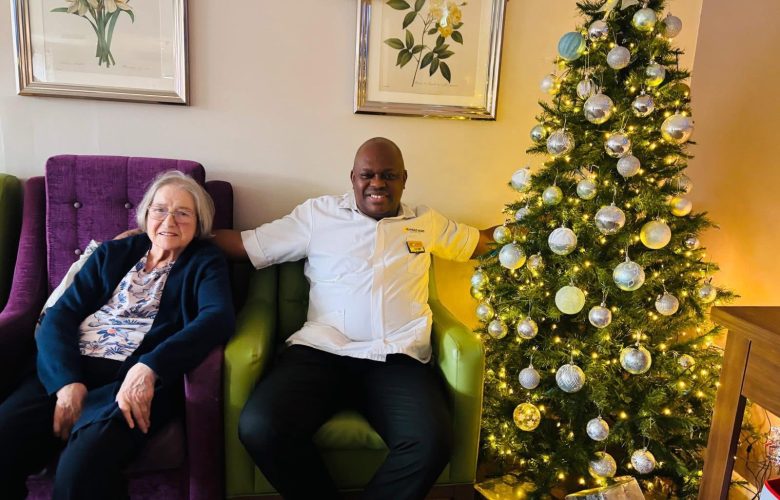 It’s Beginning to Look a Lot Like Christmas at Leawood Manor! 5 IMG 0218