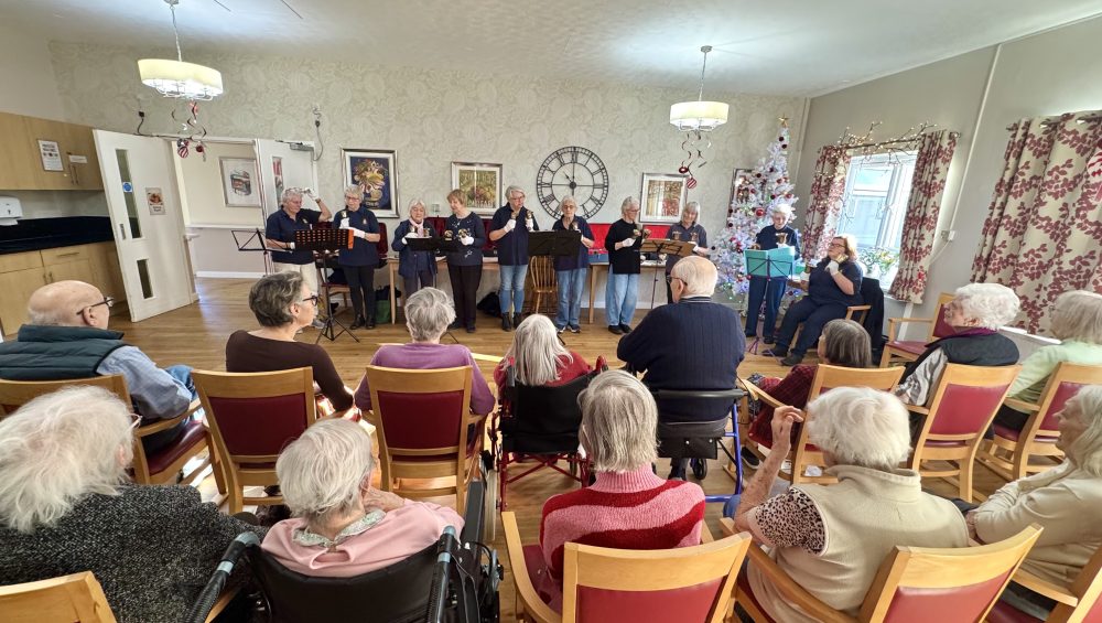 Humfrey Lodge Residents Enjoy Festive Performance by the Thaxted Bellringers 1 IMG 8761 Wellbeing Humfrey