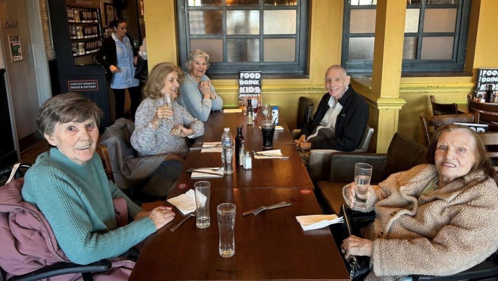 Rosedale Court Enjoys Pottery Painting Outing 1 Caldwell Grange 1