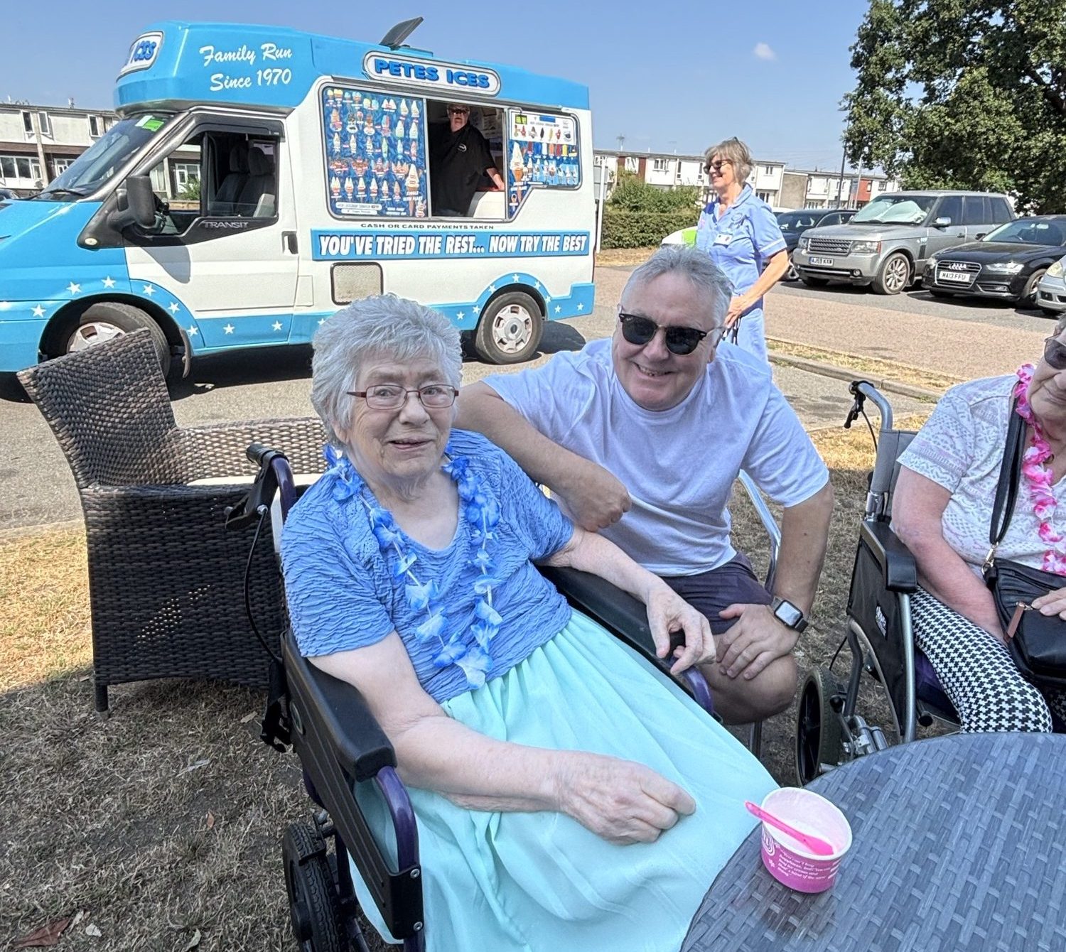 ice cream van 26 Wellbeing Carolyne rotated e1784550676918